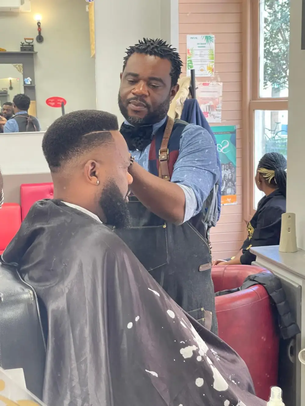 coupe-homme-afro-barber (2)
