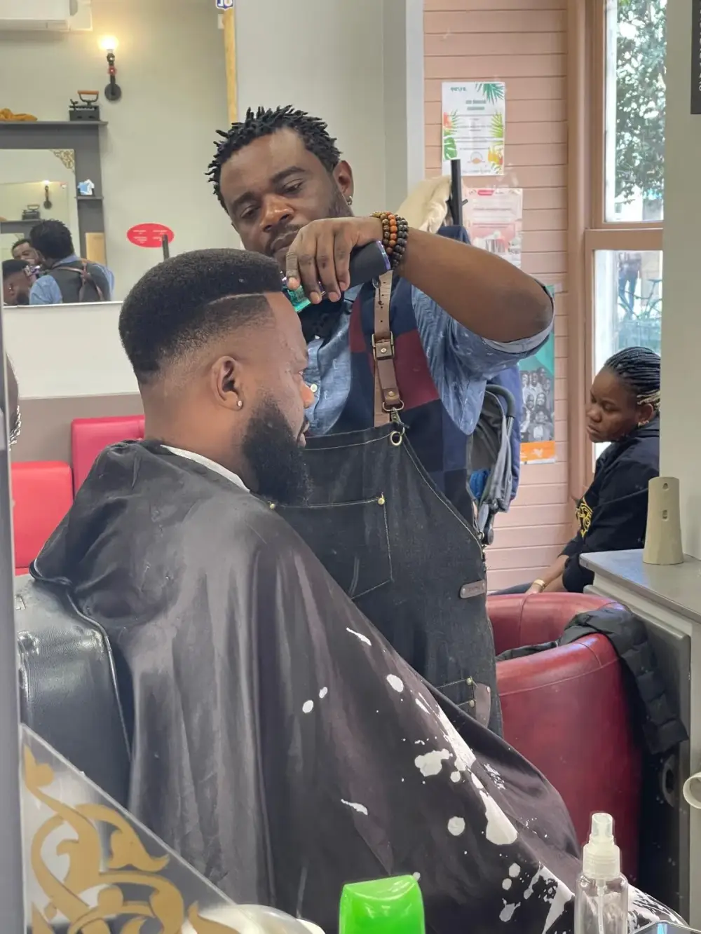 coupe-homme-afro-barber (5)
